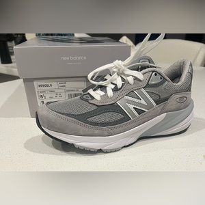 New Balance 990v6 Women’s size- 8.5 ( Brand New)